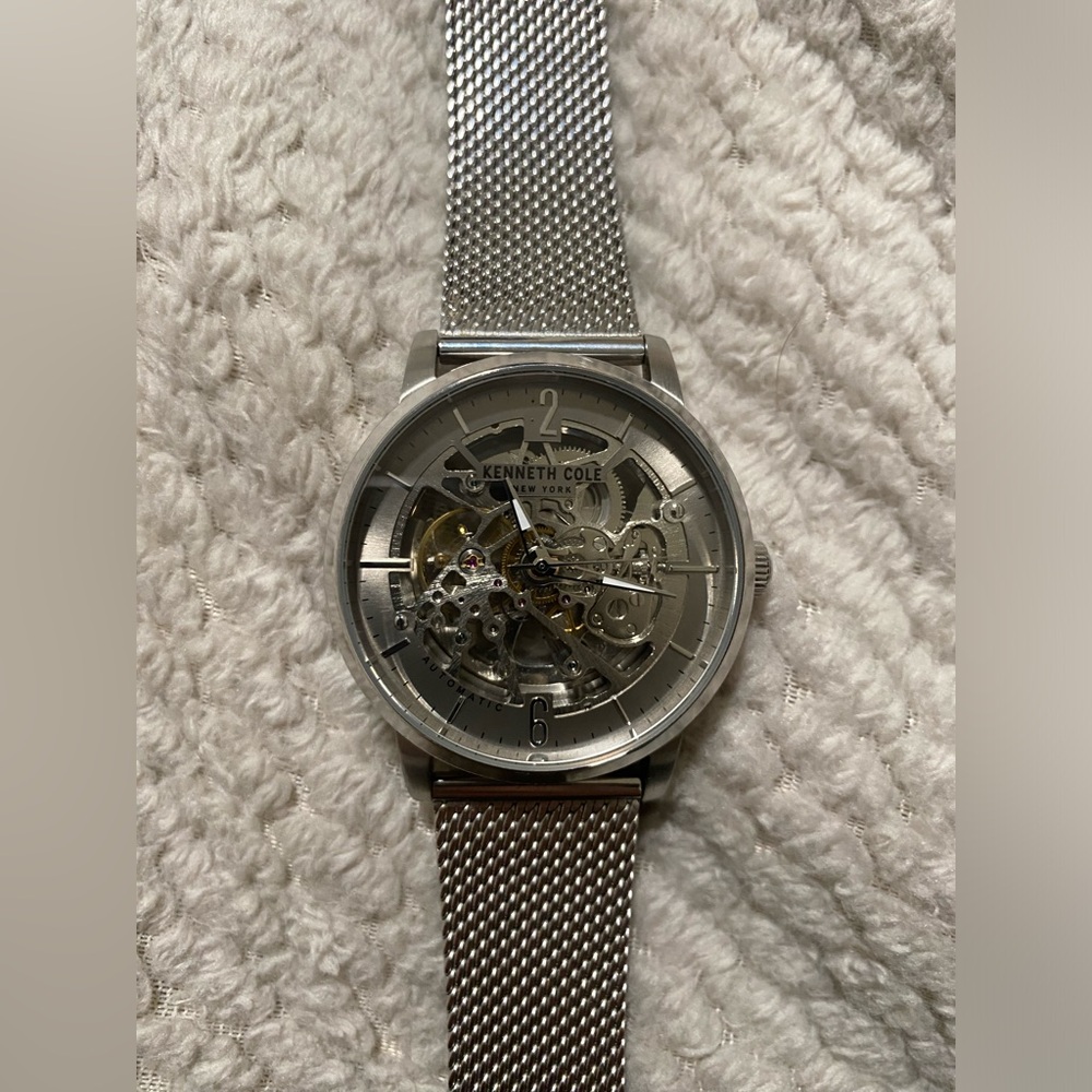 KENNETH COLE NEW YORK
Men's Automatic Stainless Steel Mesh Bracelet Watch 42mm